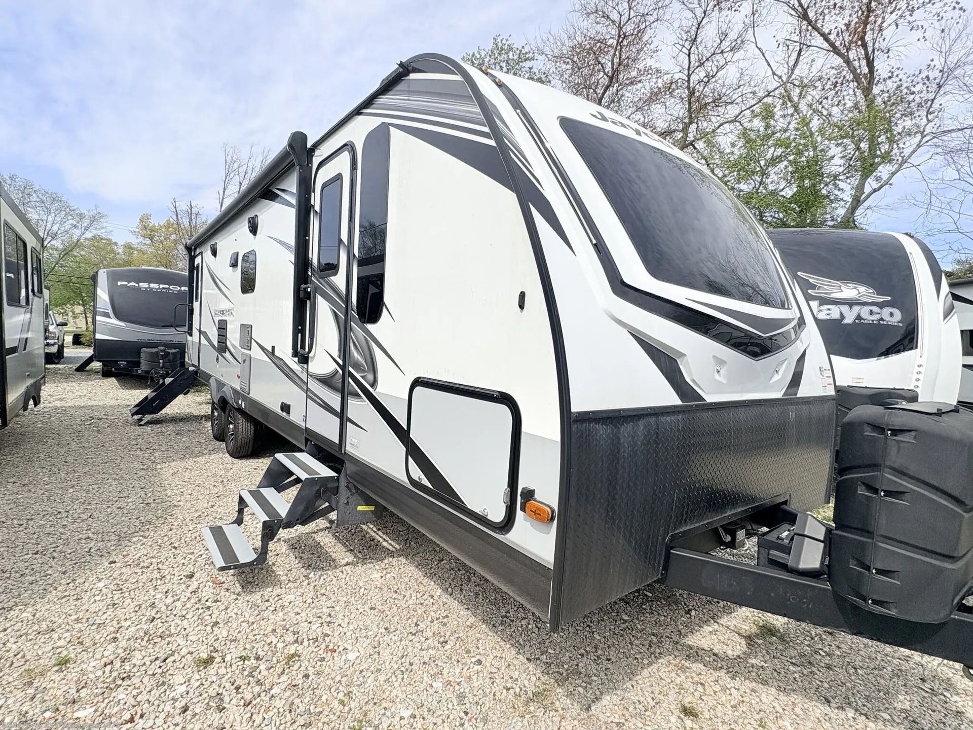 2023 Jayco White Hawk 29RL - Photo 2