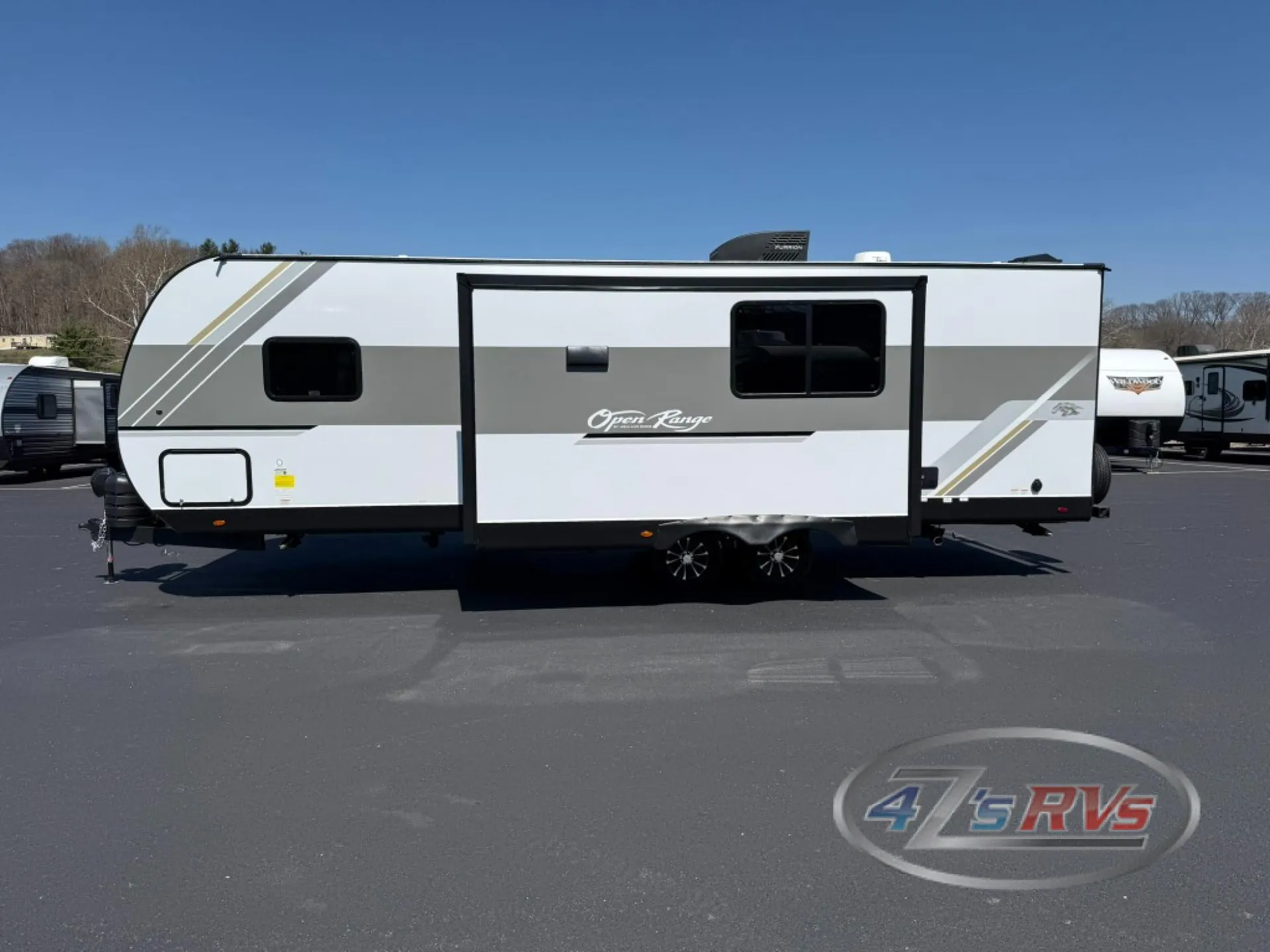 2025 Highland Ridge Open Range Conventional 27BHPE - Photo 4