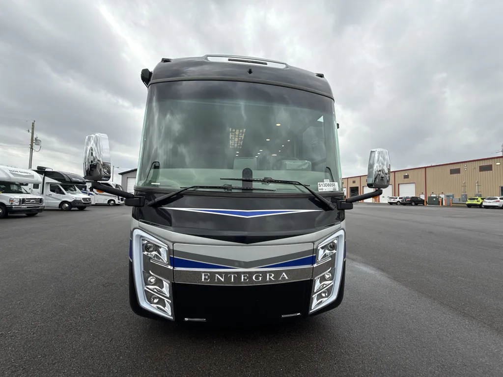 2025 Entegra Coach Aspire 44D, Photos photo 3