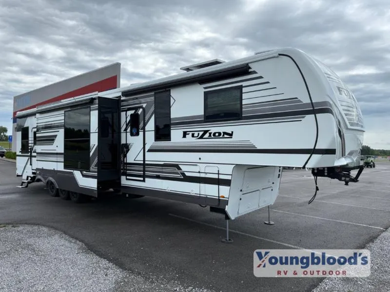 2025 Keystone Fuzion 432 - Main photo