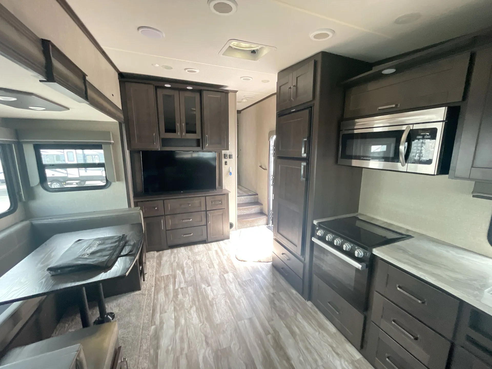 2021 Grand Design Reflection 150 Series 240RL — living area main