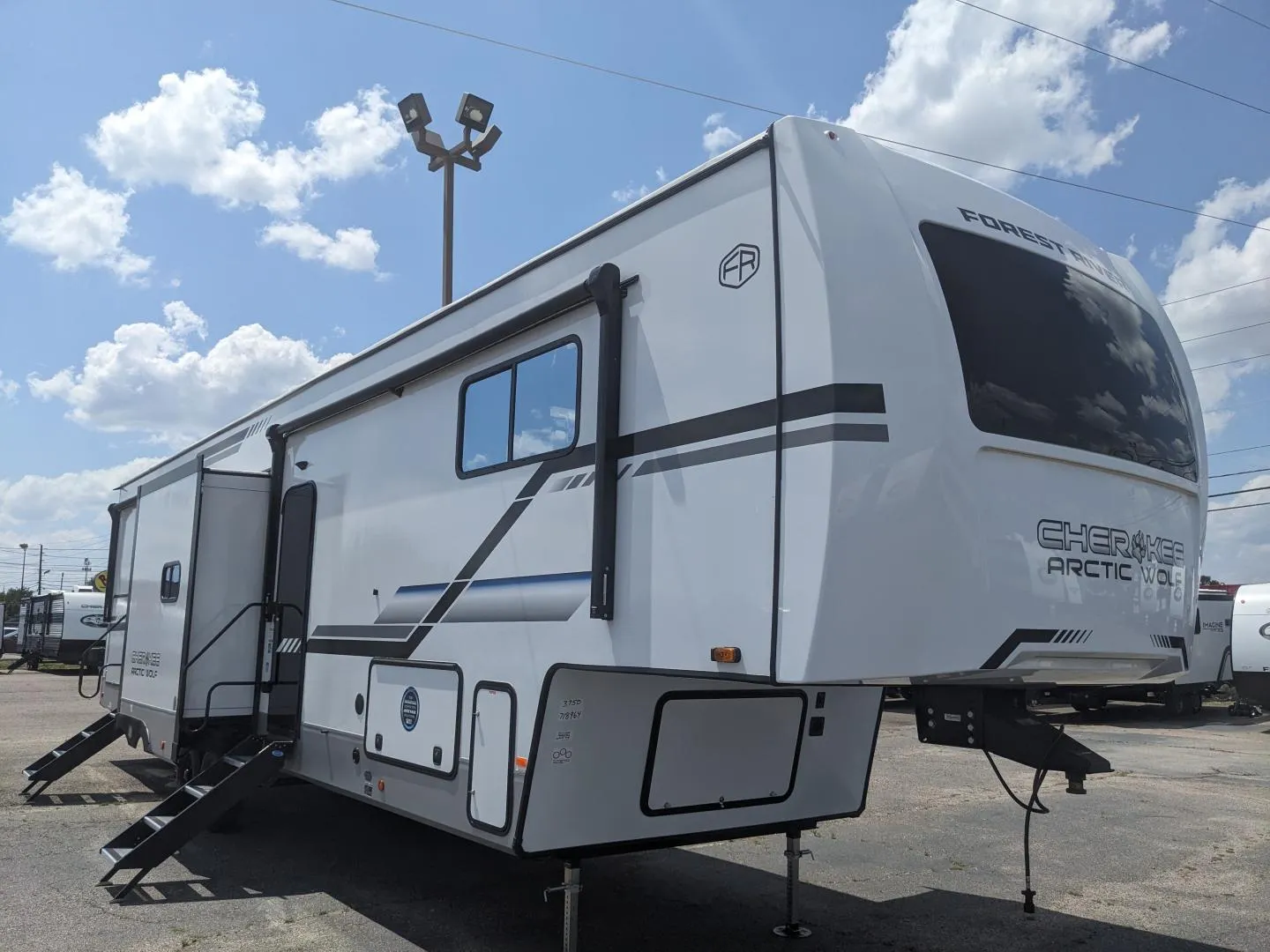 2025 Forest River Arctic Wolf 3750SUITE - Photo 2