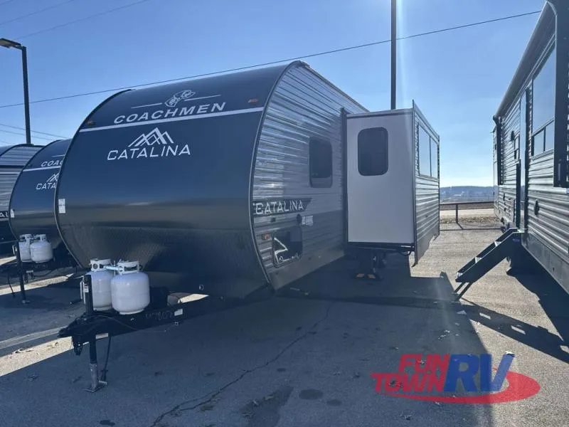2026 Coachmen Catalina Summit Series 8 261BHS - Photo 4