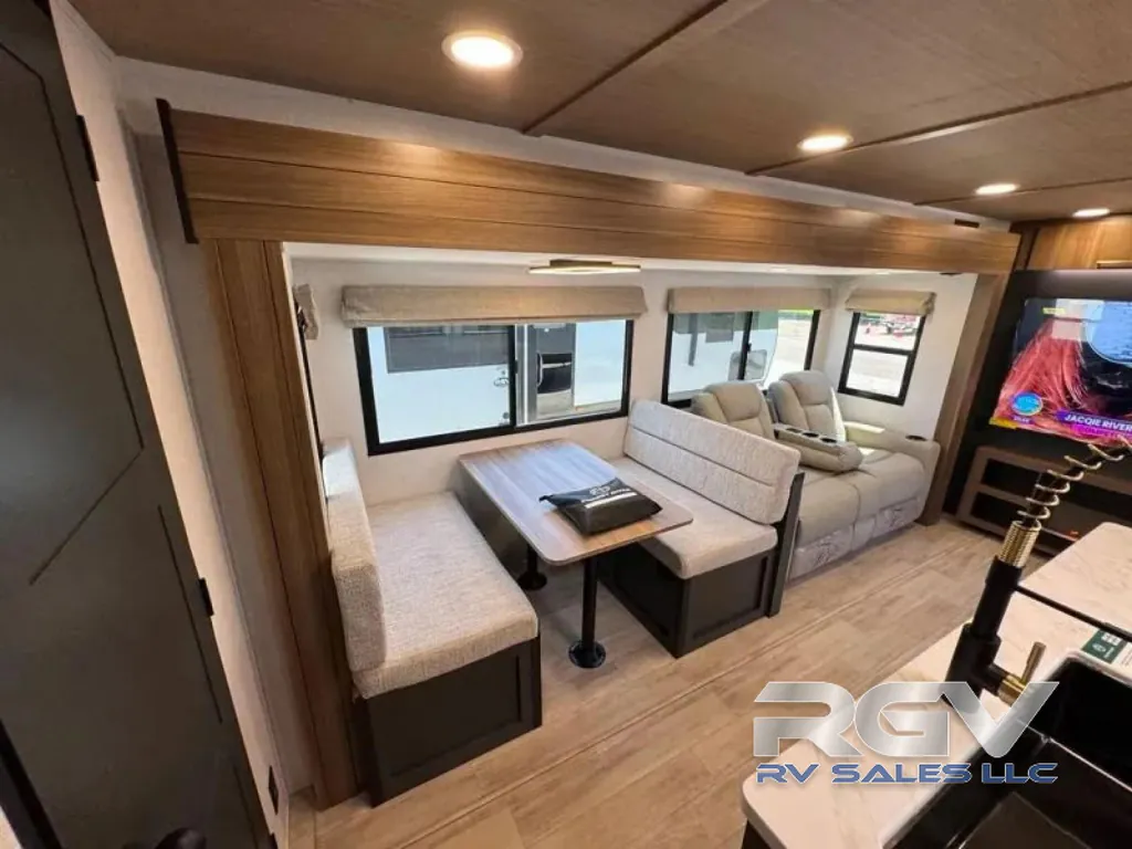 2027 Forest River Vibe 3400BH, Photos photo 17