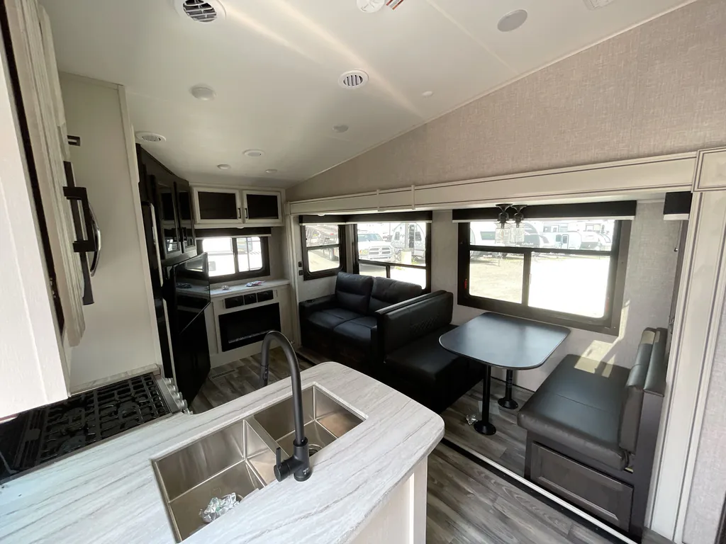 2023 Jayco Eagle HT 28.5RSTS, Photos photo 2