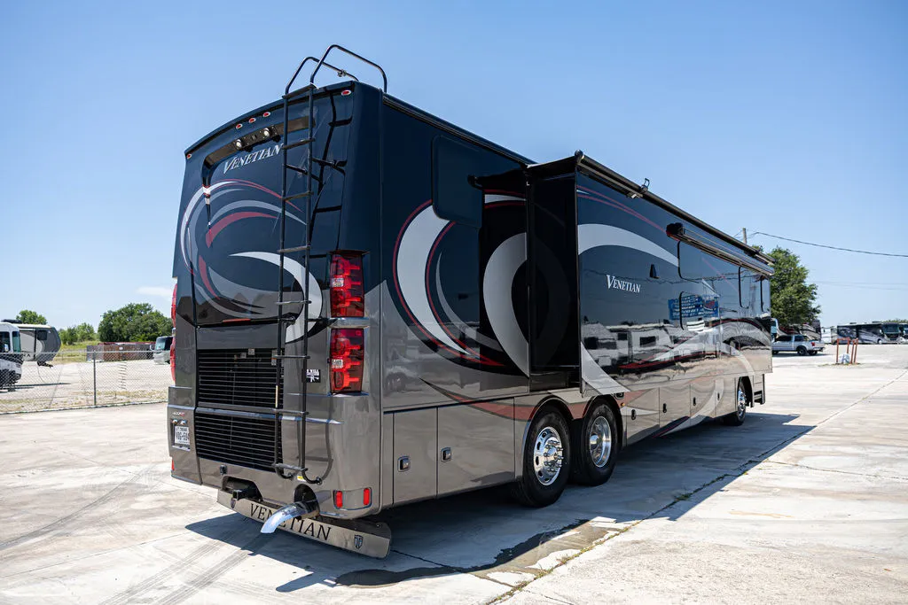2022 Thor Motor Coach Venetian B42 - Photo 4