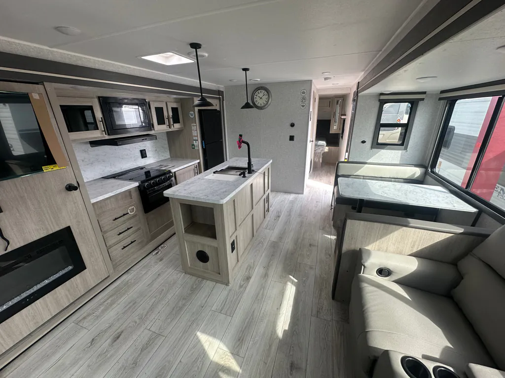 2026 East to West Della Terra 272RL, Photos photo 19