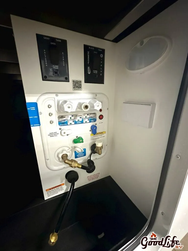 2026 Brinkley Model Z 297, Photos photo 4