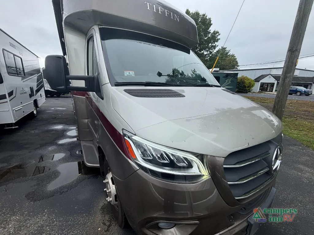 2021 Tiffin Wayfarer 25 SW, Photos photo 3