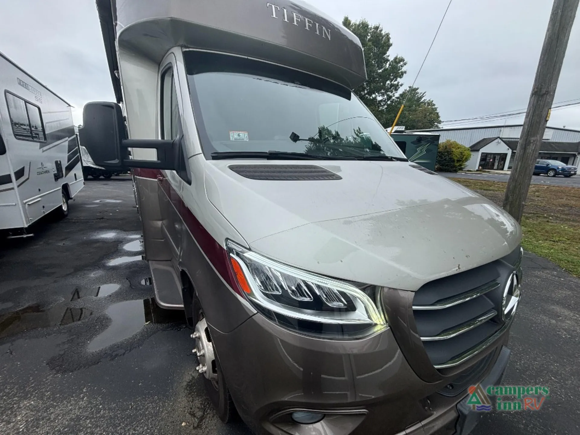 2021 Tiffin Wayfarer 25 SW - Photo 3