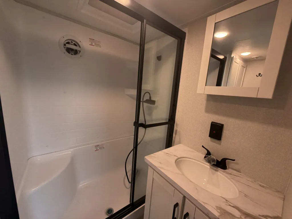 2026 Jayco Jay Flight Bungalow 404LOFT DS, Photos photo 9