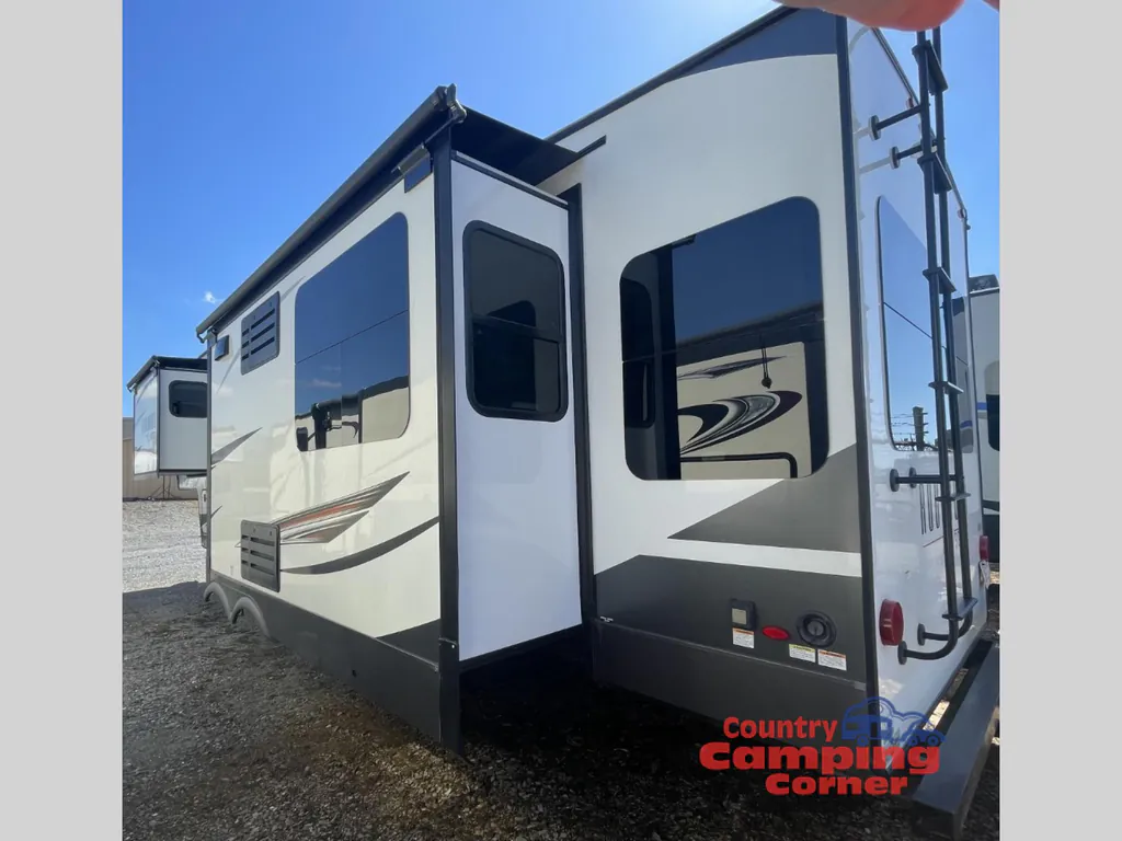 2022 Forest River Rockwood Signature Ultra Lite 8288SB, Photos photo 7
