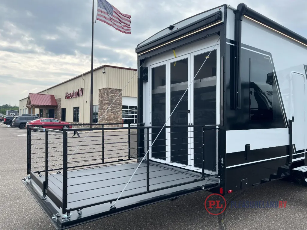 2026 Brinkley Model G 3970, Photos photo 8