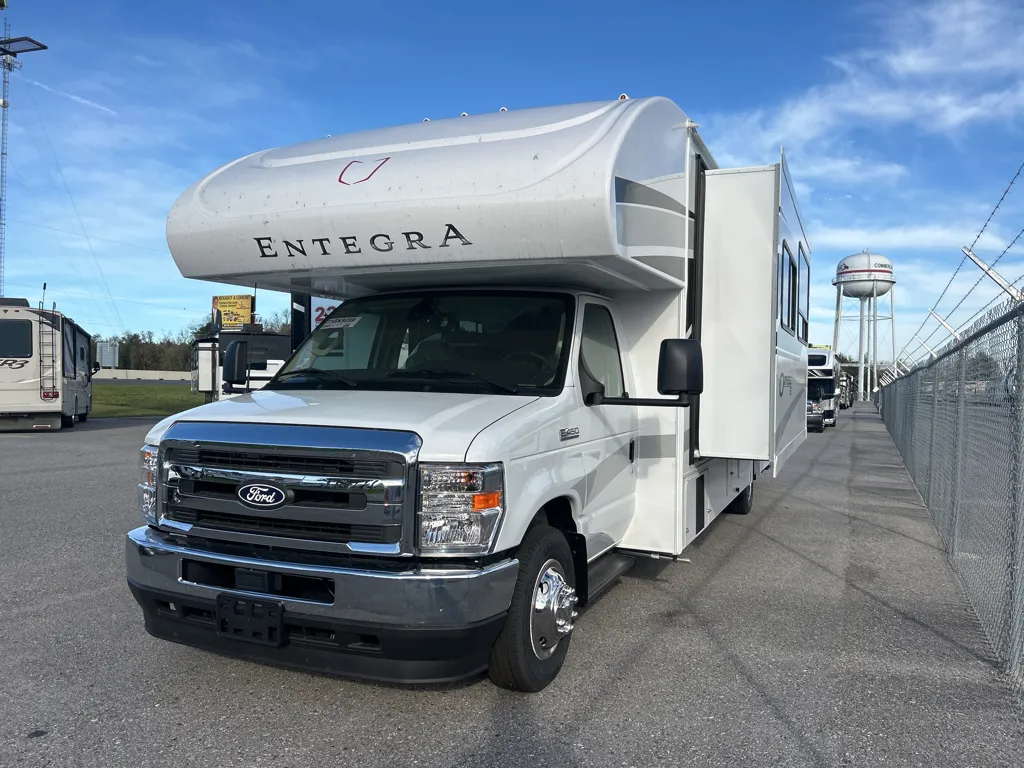 2026 Entegra Coach Odyssey SE 29KF - Photo 3