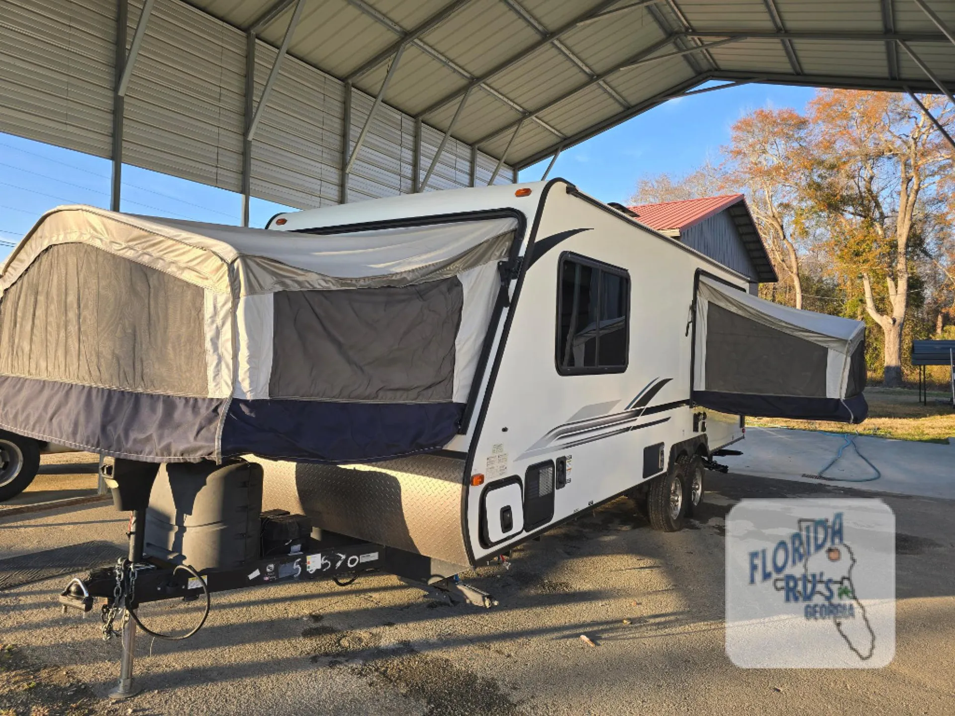 2021 Palomino Solaire 185X - Photo 3