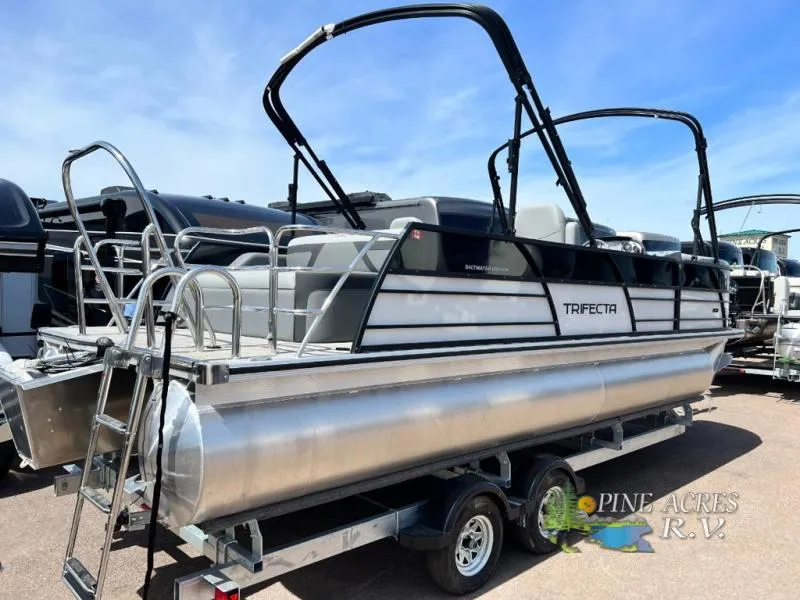 2023 Trifecta UL Series New    24 CS 2.75 Tritoon, 115 H.P. Mercury Motor - Photo 2