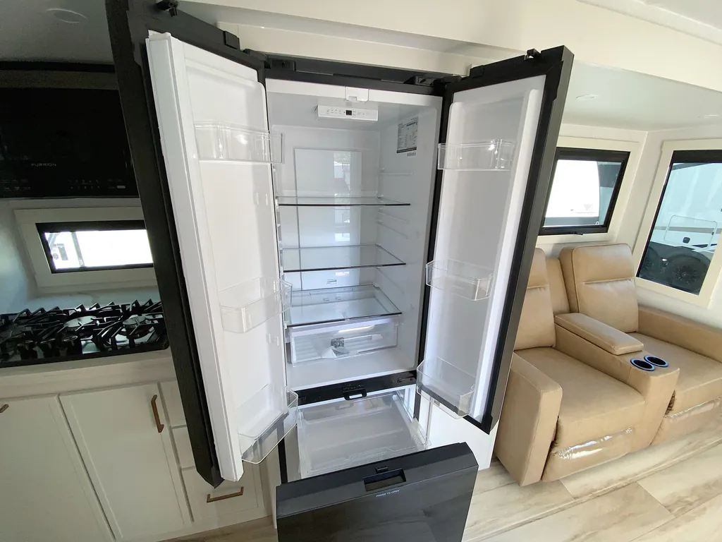 2026 Brinkley Model I 235, Photos photo 15