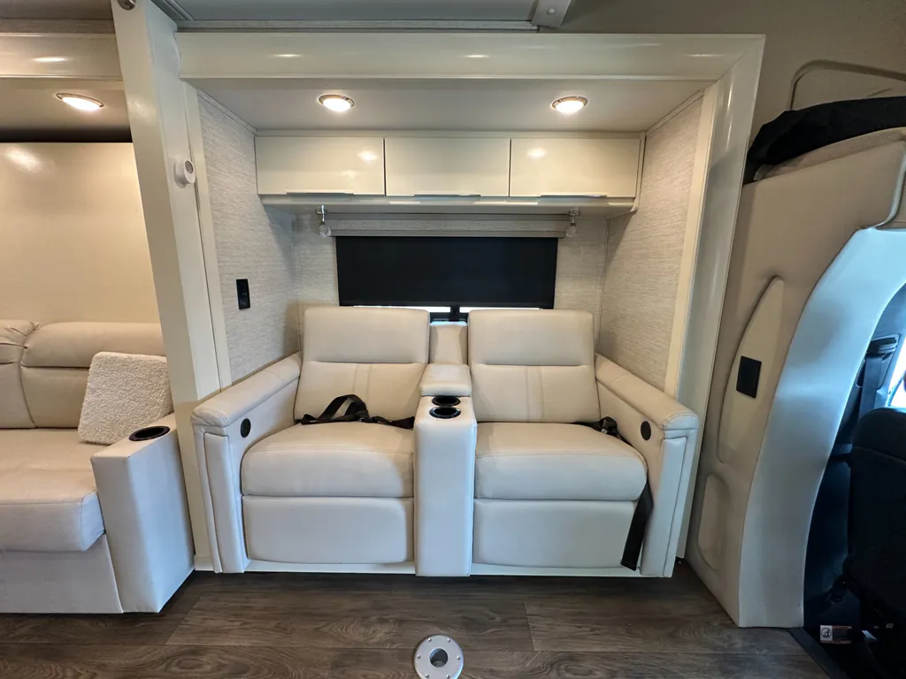 2020 Tiffin Wayfarer 25 RW, Photos photo 14