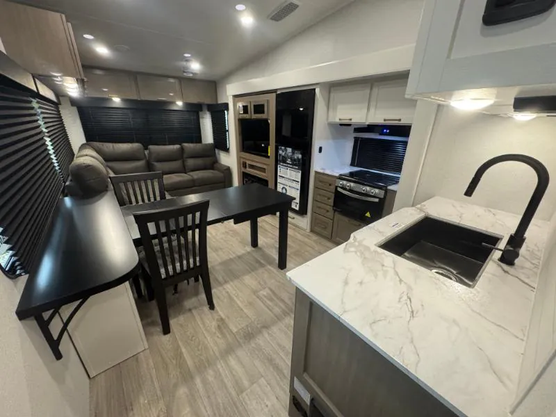 2027 Jayco Eagle SLE 34MBL - Photo 4