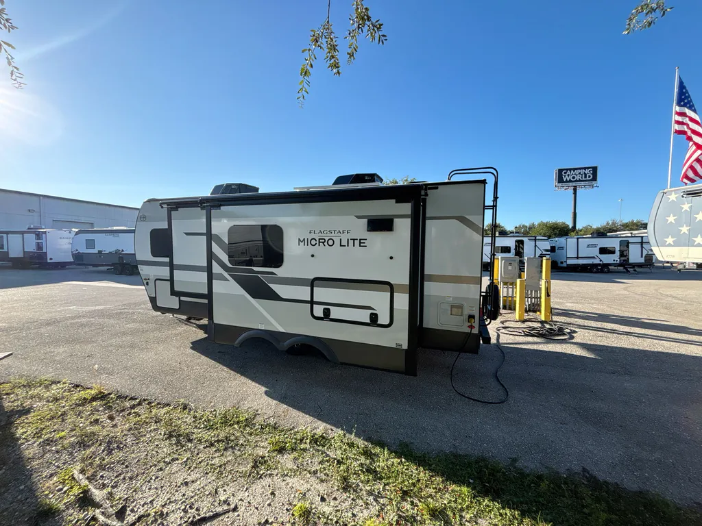 2026 Forest River Flagstaff Micro Lite 25FBD, Photos photo 7