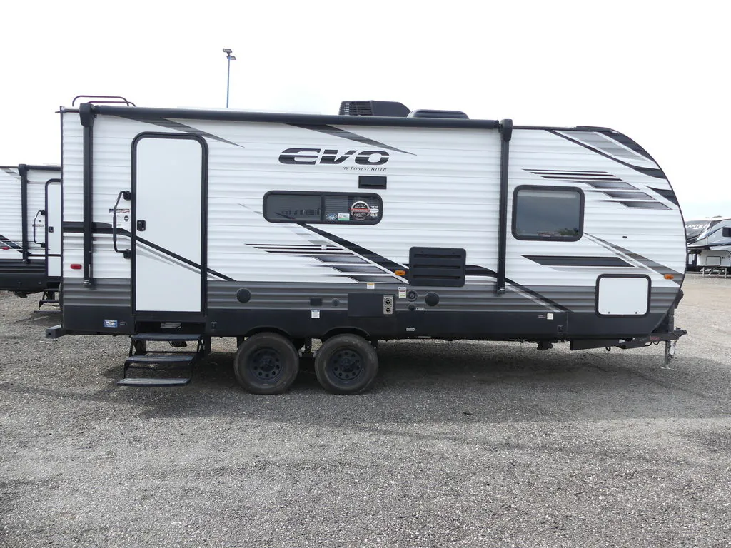 2022 Forest River EVO T2160 - Photo 4