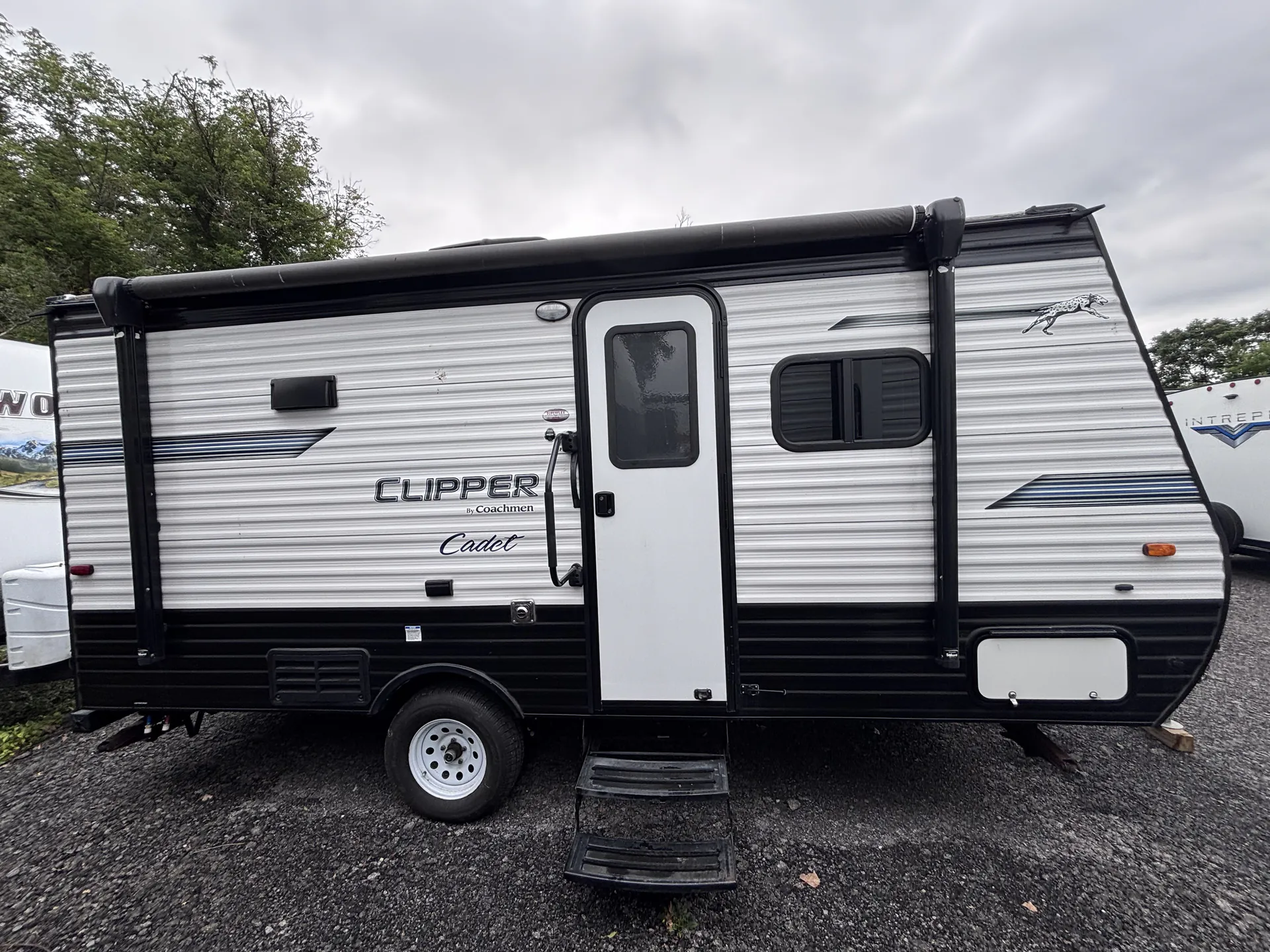2019 Coachmen Clipper 17FQ - Photo 2
