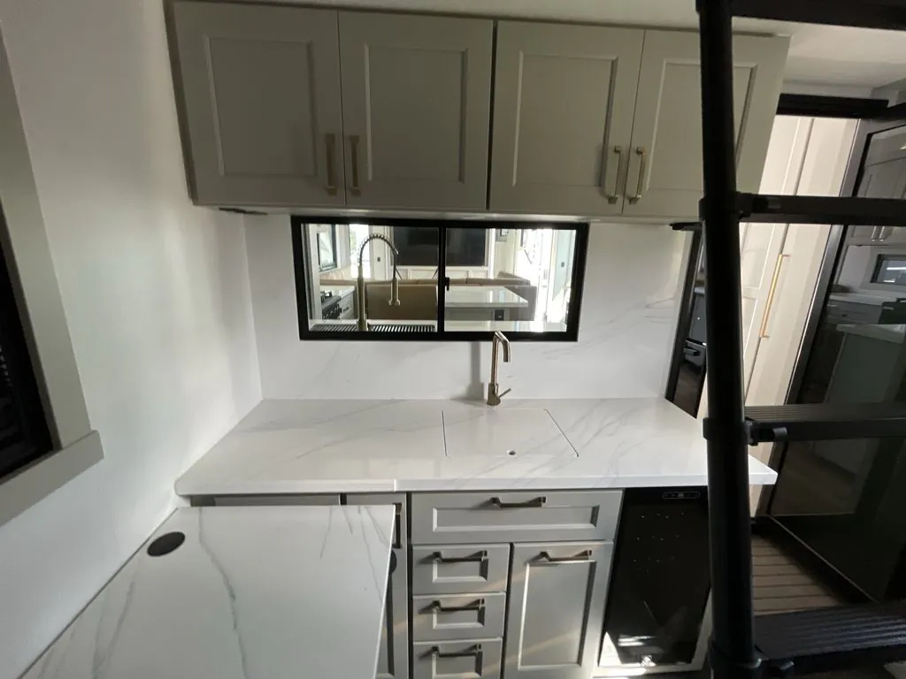 2025 Brinkley Model G 3250, Photos photo 38