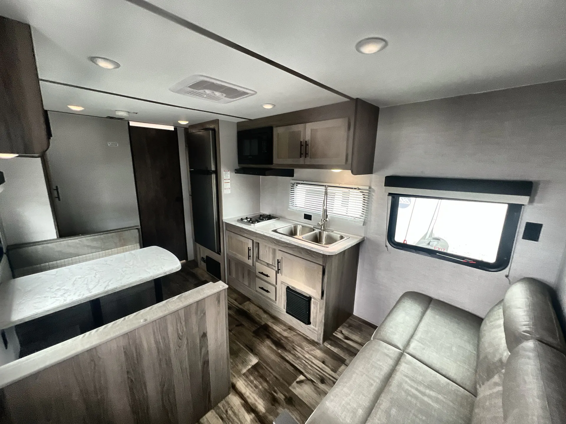 2024 Gulf Stream Ameri-Lite 241RB — living area main
