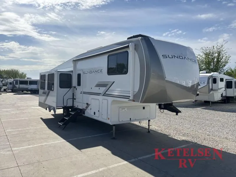 2026 Heartland Sundance 29RLCS - Photo 2