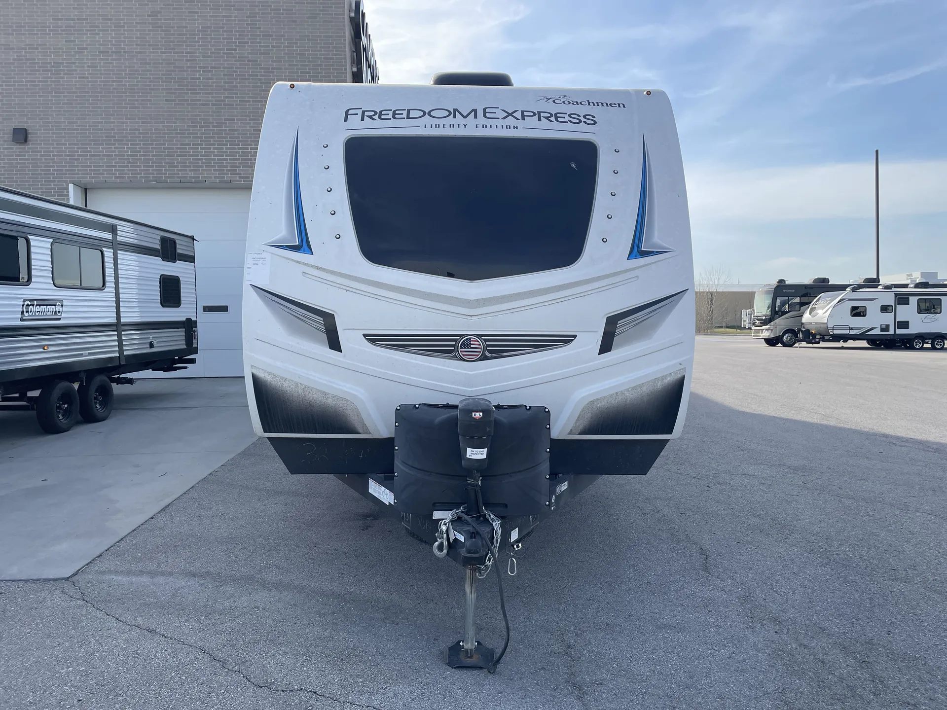 2021 Coachmen Freedom Express Liberty Edition 326BHDSLE — front