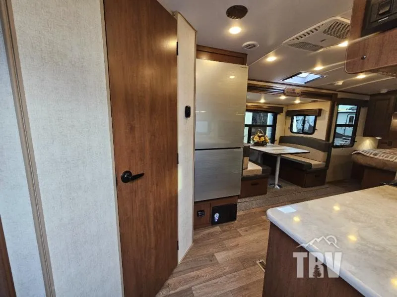 2027 Outdoors RV Timber Ridge Titanium Series 22FQS - Photo 4