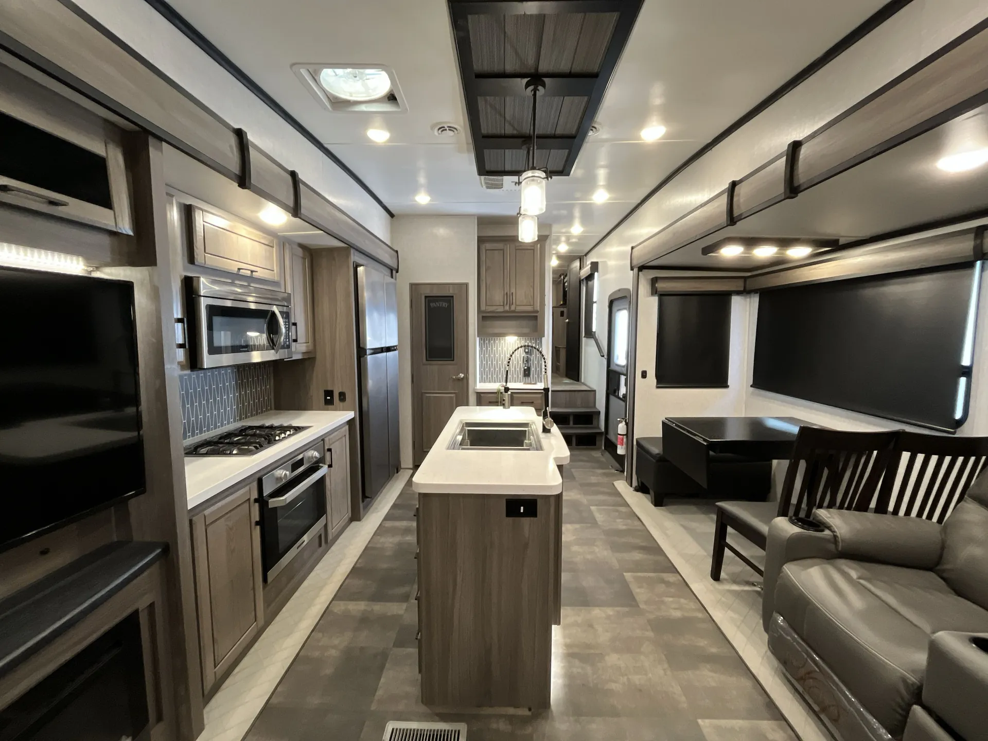 2022 CrossRoads Cameo CE3201RL - Photo 4