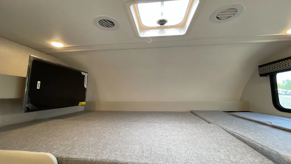 2026 Thor Motor Coach Freedom Elite 28HZ, Photos photo 19