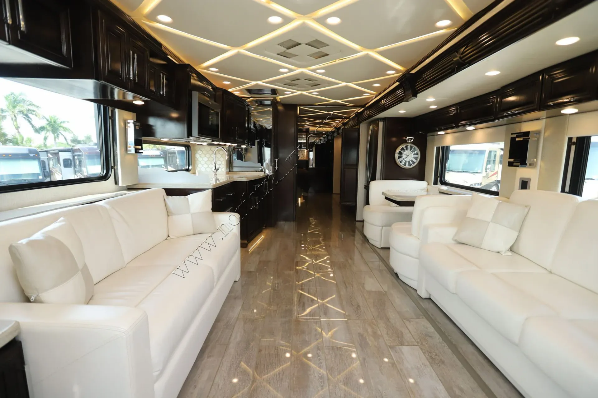 2020 Newmar Mountain Aire 4535 - Photo 4