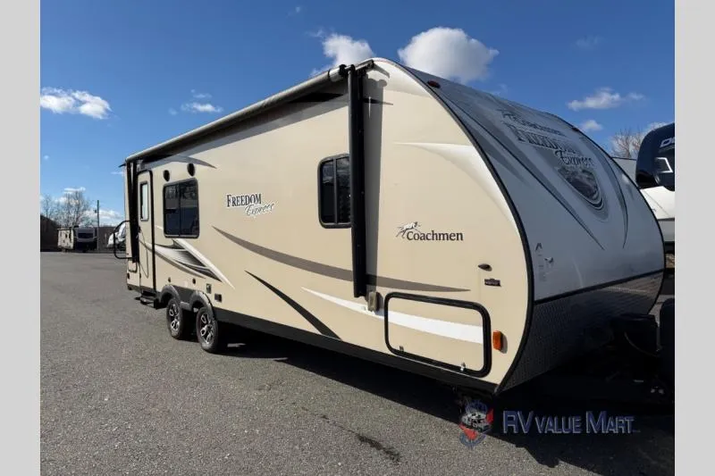 2017 Coachmen Freedom Express 246RKS - Photo 2