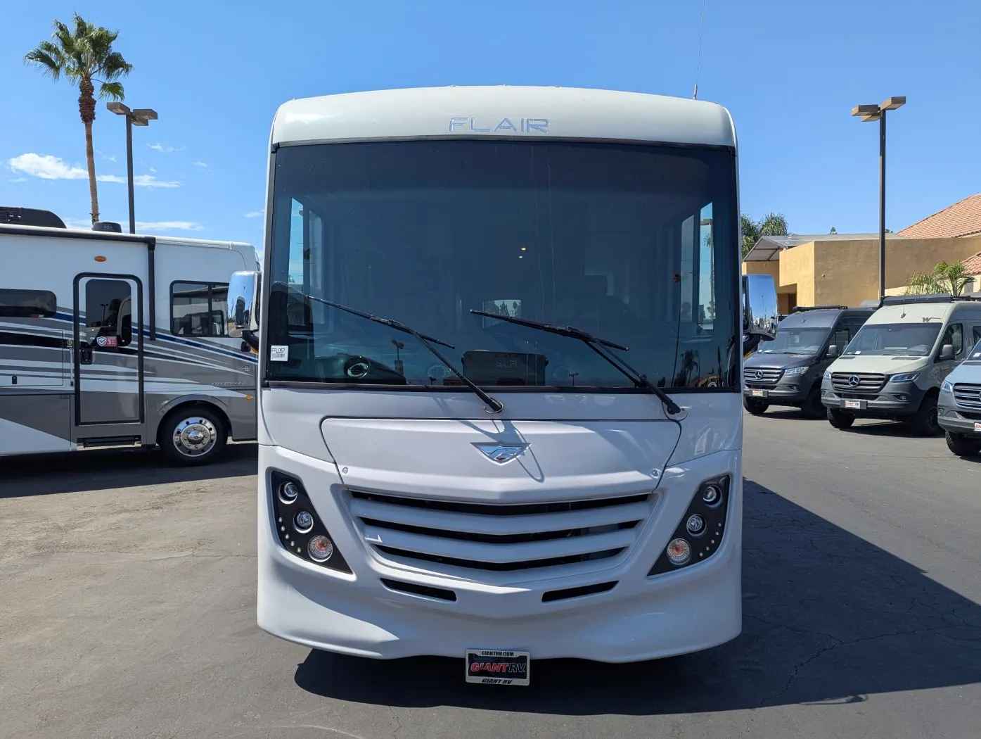 2026 Fleetwood Flair 28A - Photo 3