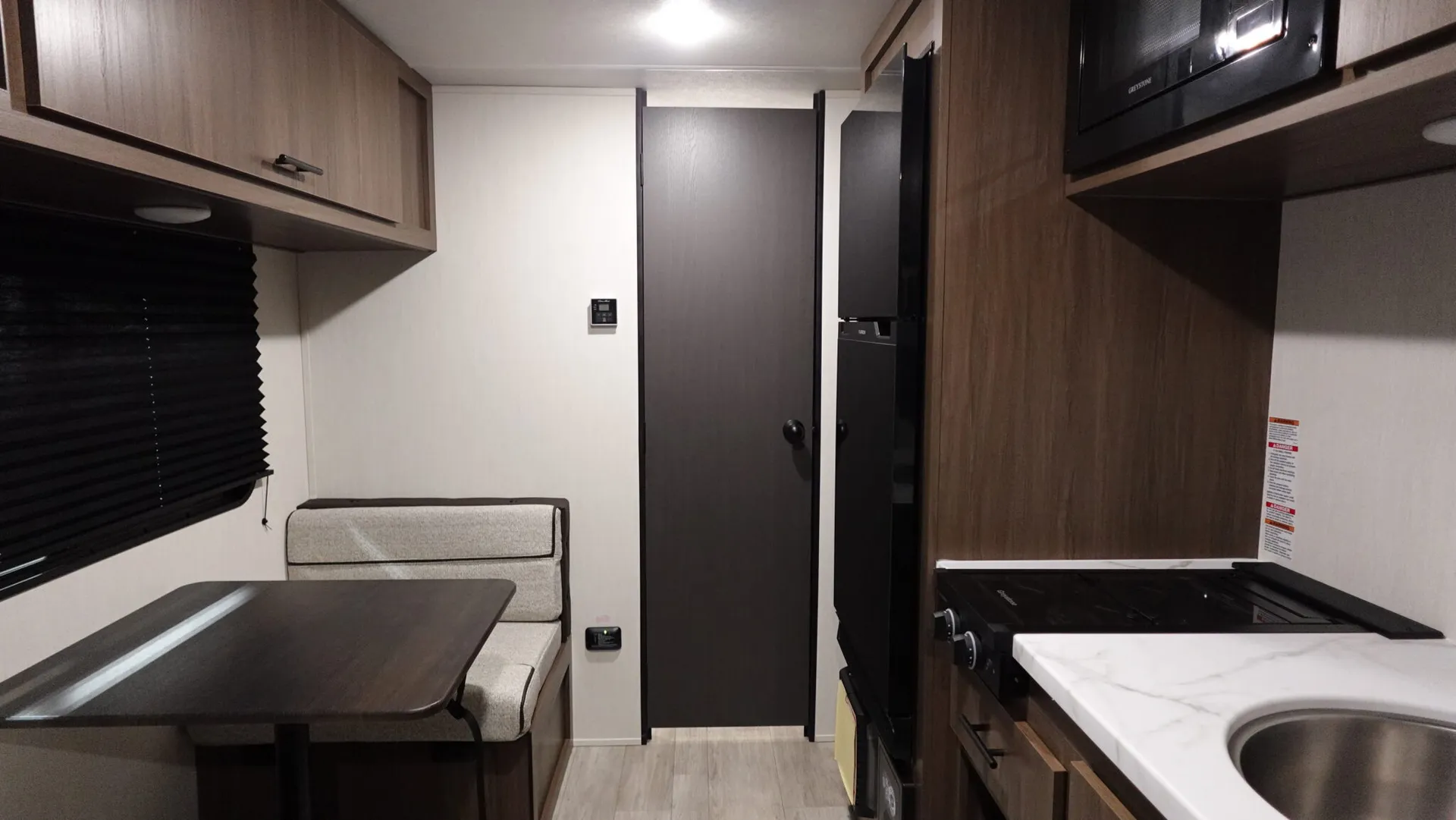 2026 Prime Time RV Avenger LT 16RBX - Photo 3