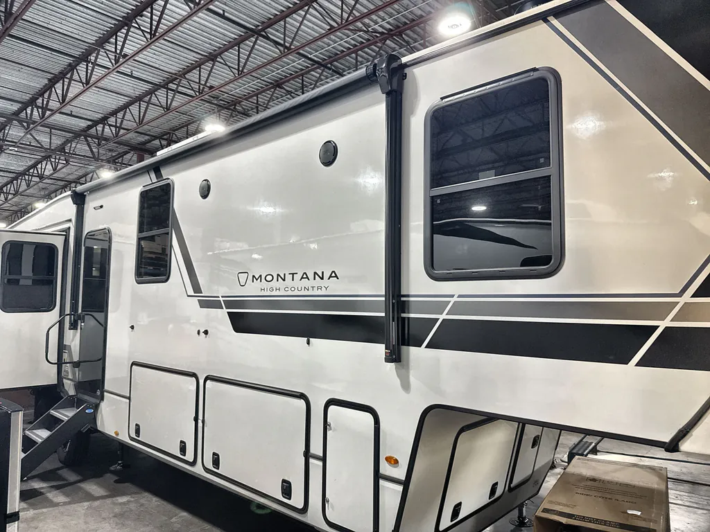 2026 Keystone Montana High Country 385BR, Photos photo 5