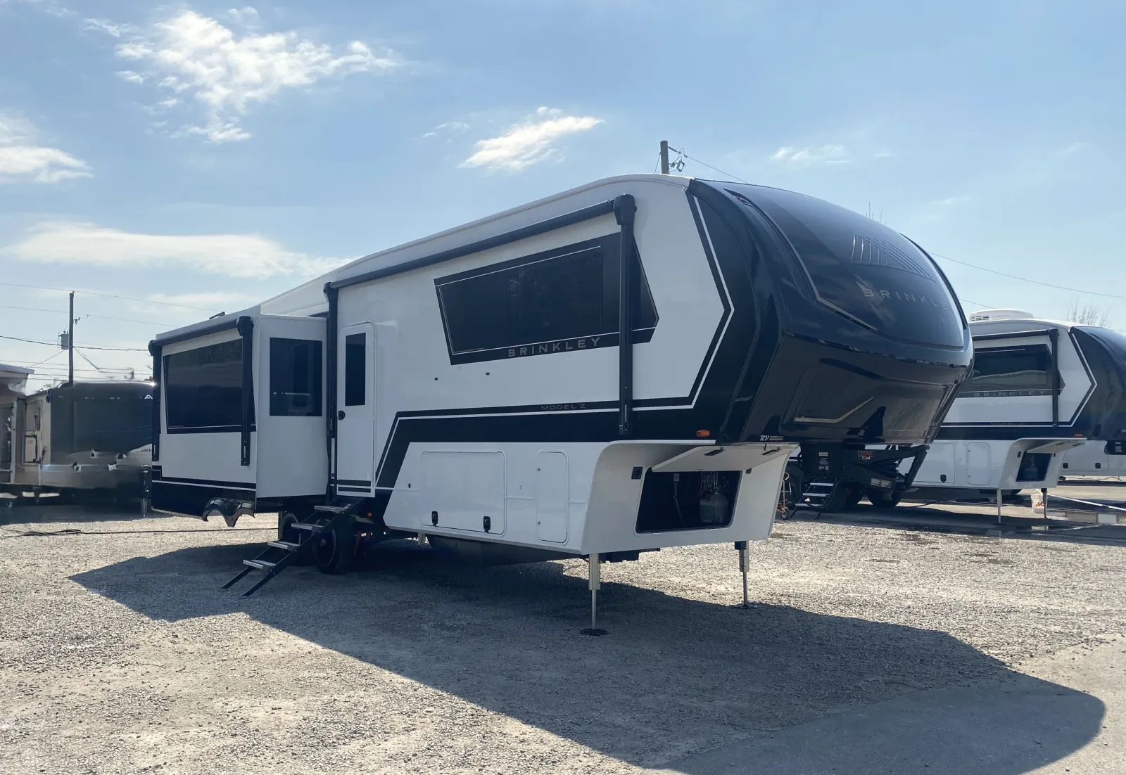 2026 Brinkley Model Z 3200 - Main photo