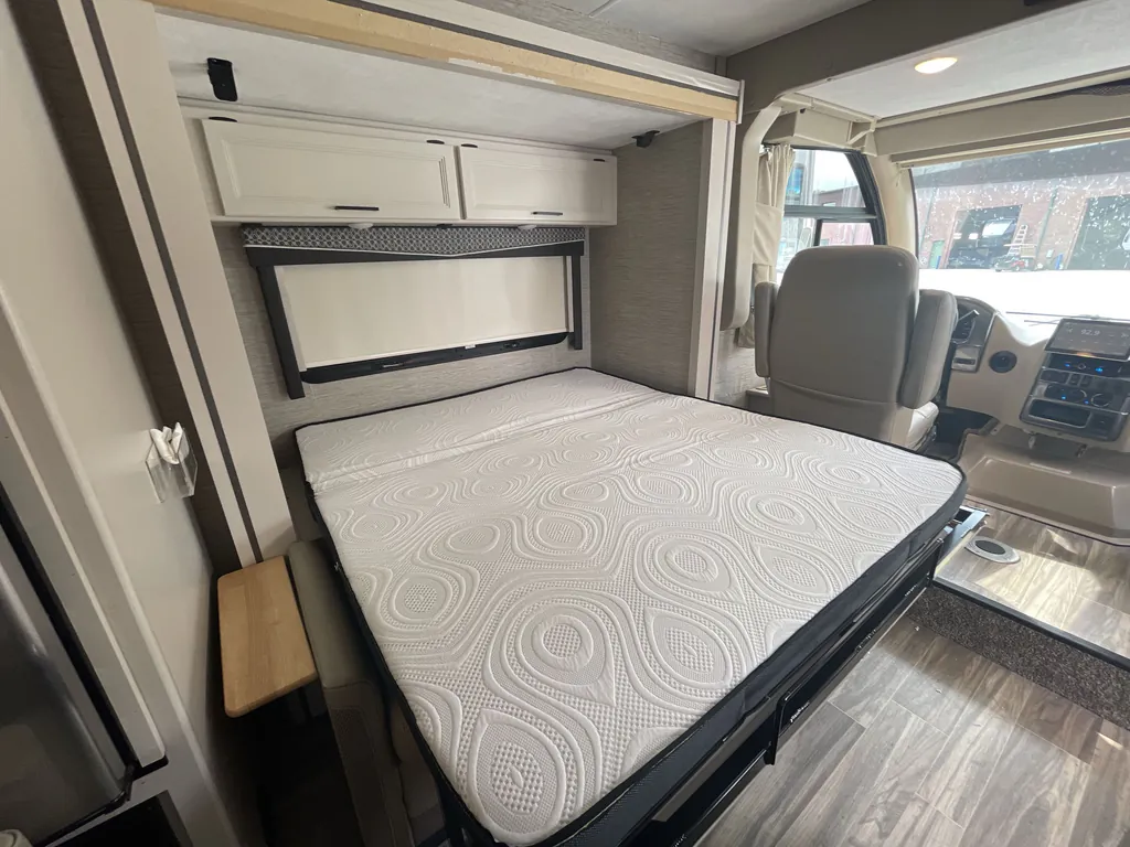 2022 Thor Motor Coach Axis 24.3, Photos photo 16