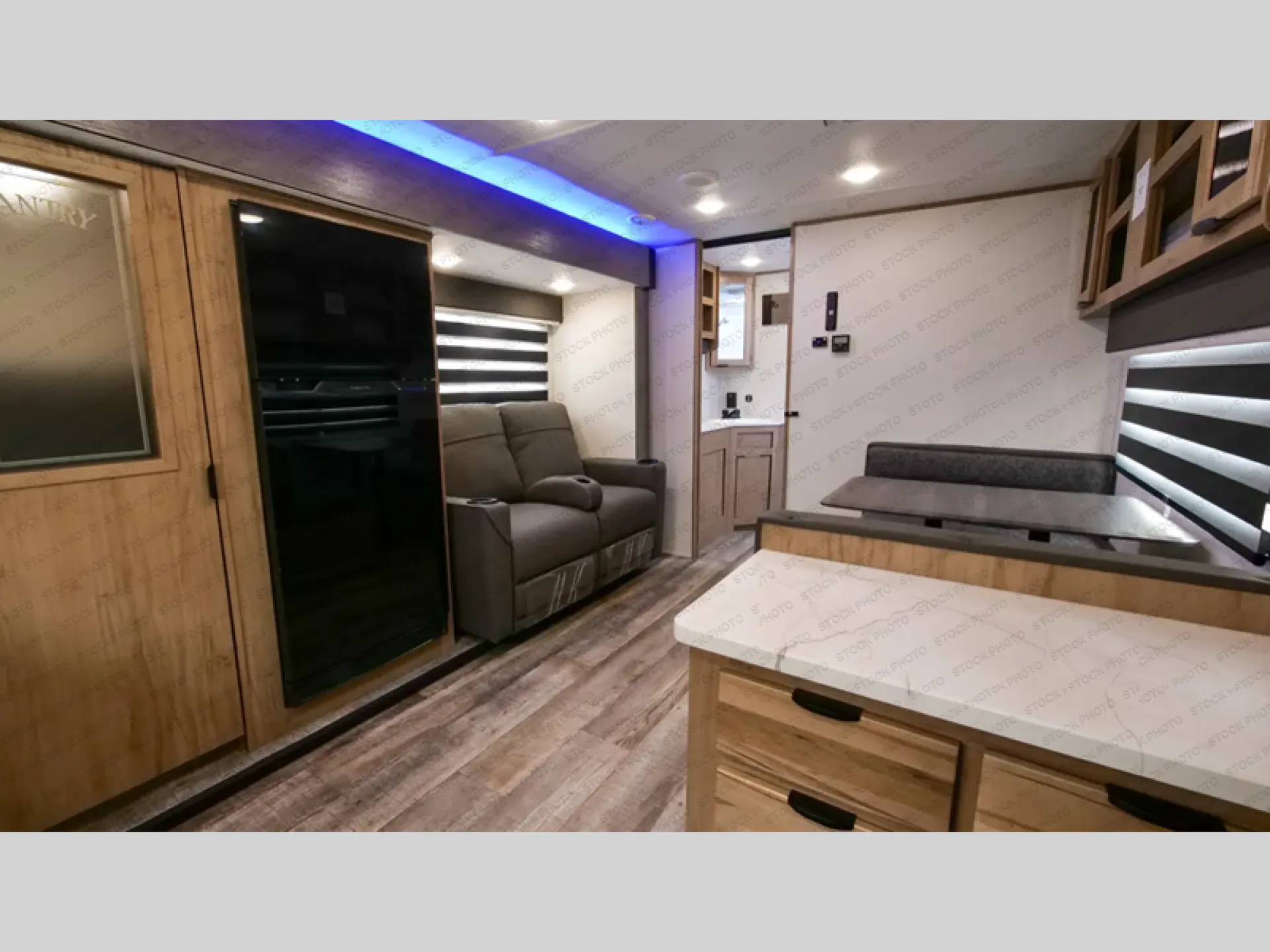 2024 Forest River Cherokee Alpha Wolf 23LDE - Photo 3