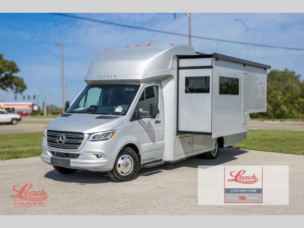 2027 Tiffin Wayfarer 25 PW, Photos photo 5
