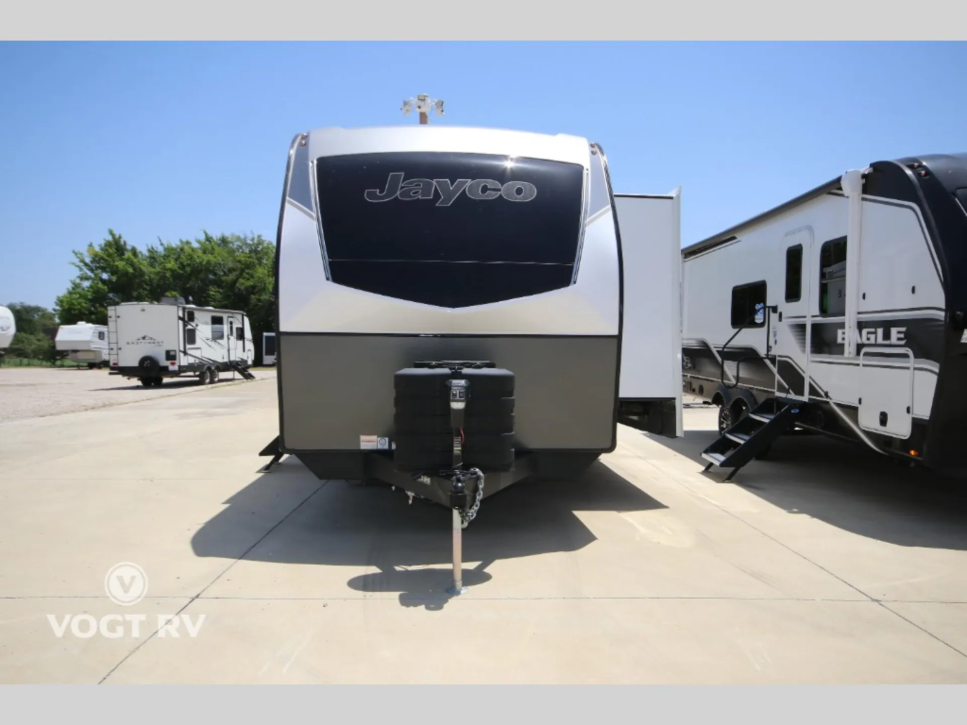 2027 Jayco Eagle 265FKDS - Photo 3