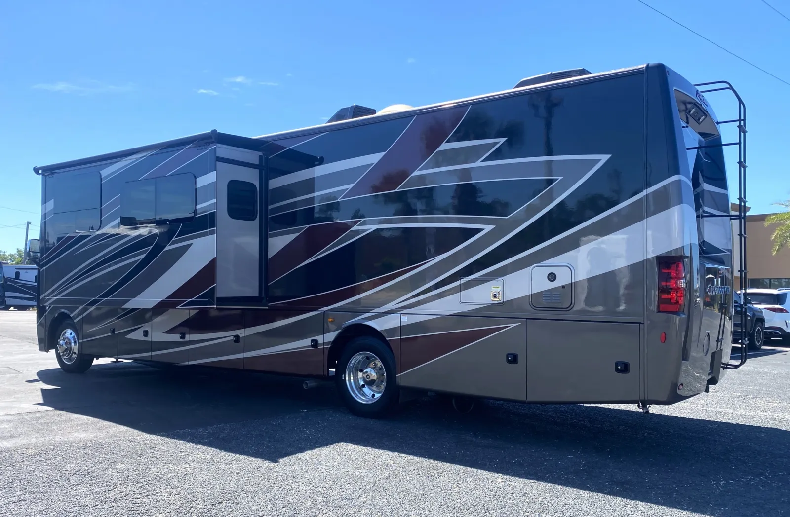 2023 Thor Motor Coach Challenger 35MQ - Photo 3