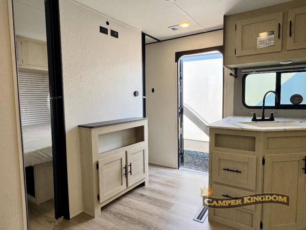 2026 Shasta RVs i-5 Edition 532BEDS, Photos photo 8