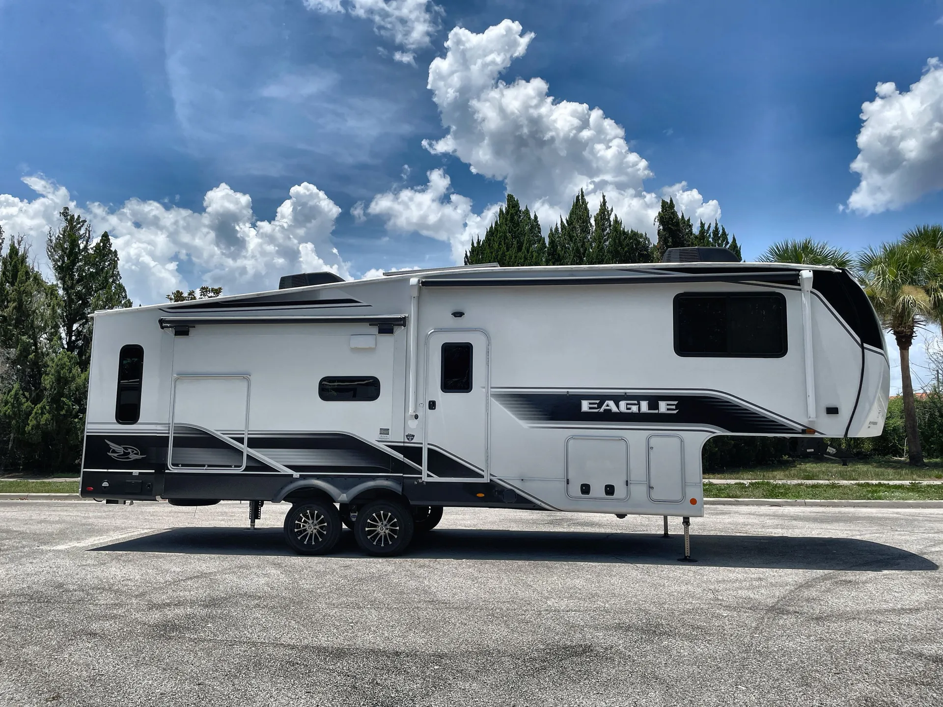 2024 Jayco Eagle 28.5RSTS — campside