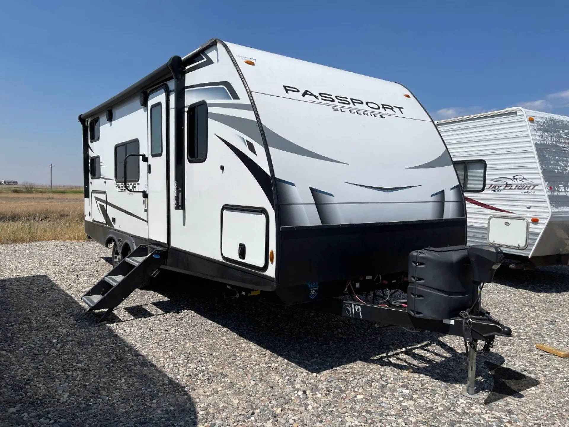 2022 Keystone Passport SL 219BH - Photo 2