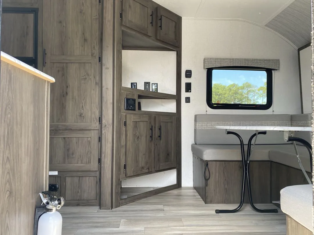 2022 Coachmen Clipper Ultra-Lite 162RBU - Photo 4