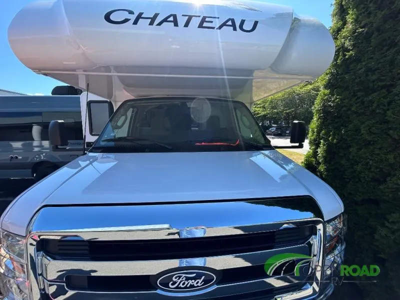 2026 Thor Motor Coach Chateau 19Z - Photo 3