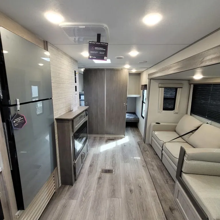 2026 Coachmen Catalina Legacy Edition 333DORM, Photos photo 12